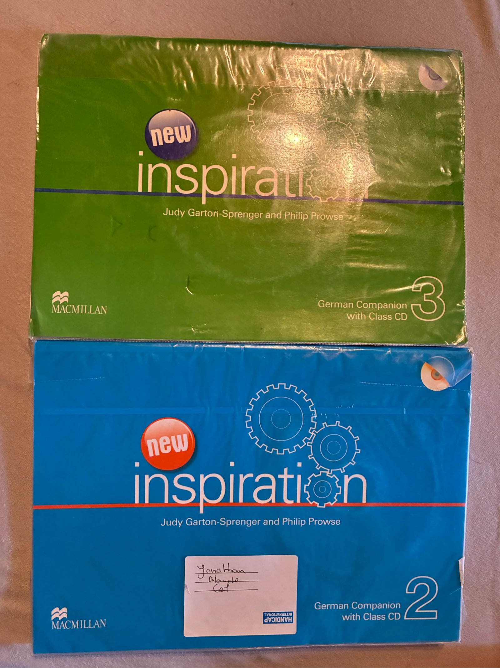 Lot de deux cahiers de vocabulaire en anglais avec CD.